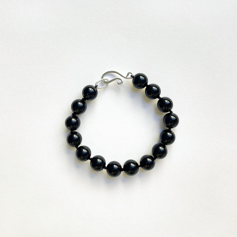 Handmade onyx beaded necklace set with sterling silver hook and eye clasp — Tahlais